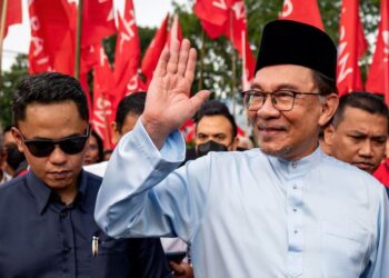 His Excellency the Prime Minister-elect of Malaysia, Mr. Anwar Ibrahim