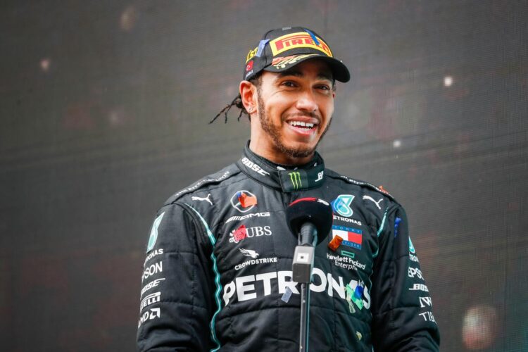 Let Lewis Hamilton speak out, says Bahrain rights and democracy group