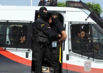 Tunisia arrests raise opposition fears of wider crackdown