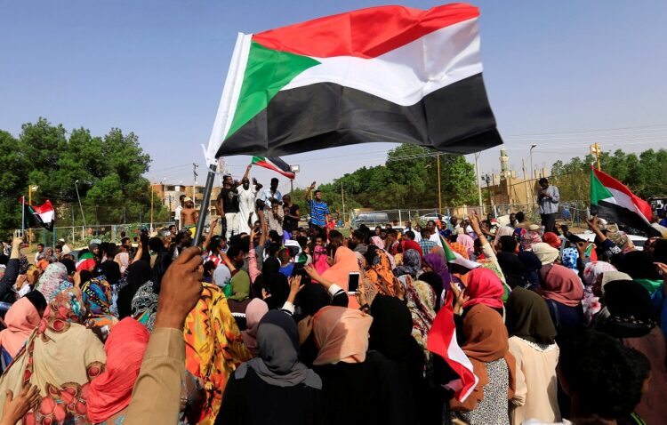 الفصائل السودانية تتفق على تشكيل حكومة انتقالية في 11 أبريل / نيسان