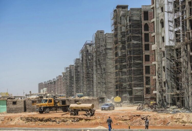 دولرة عقارات مصر... انهيار الجنيه يرفع الأسعار بشدة