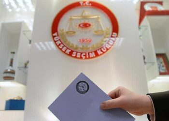 بشفافية واستقلالية مع استقطاب انتخابي الممثليات الرسمية التركية في الخارج تغلق صناديقها وتنتظر 14 من مايو للفرز.