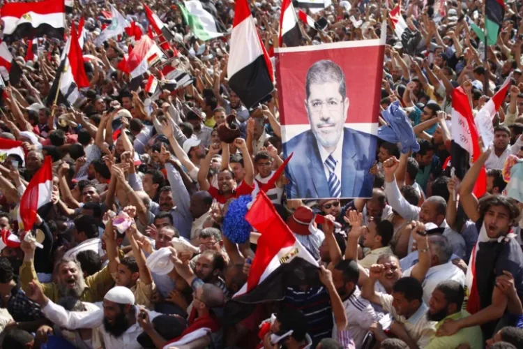 لهذا آثر الرئيس محمد مرسي أن يمضي شهيداً