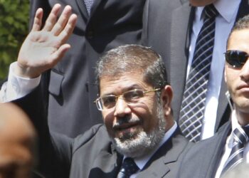 صكوك محمد مرسي: من الشيطنة للتقديس